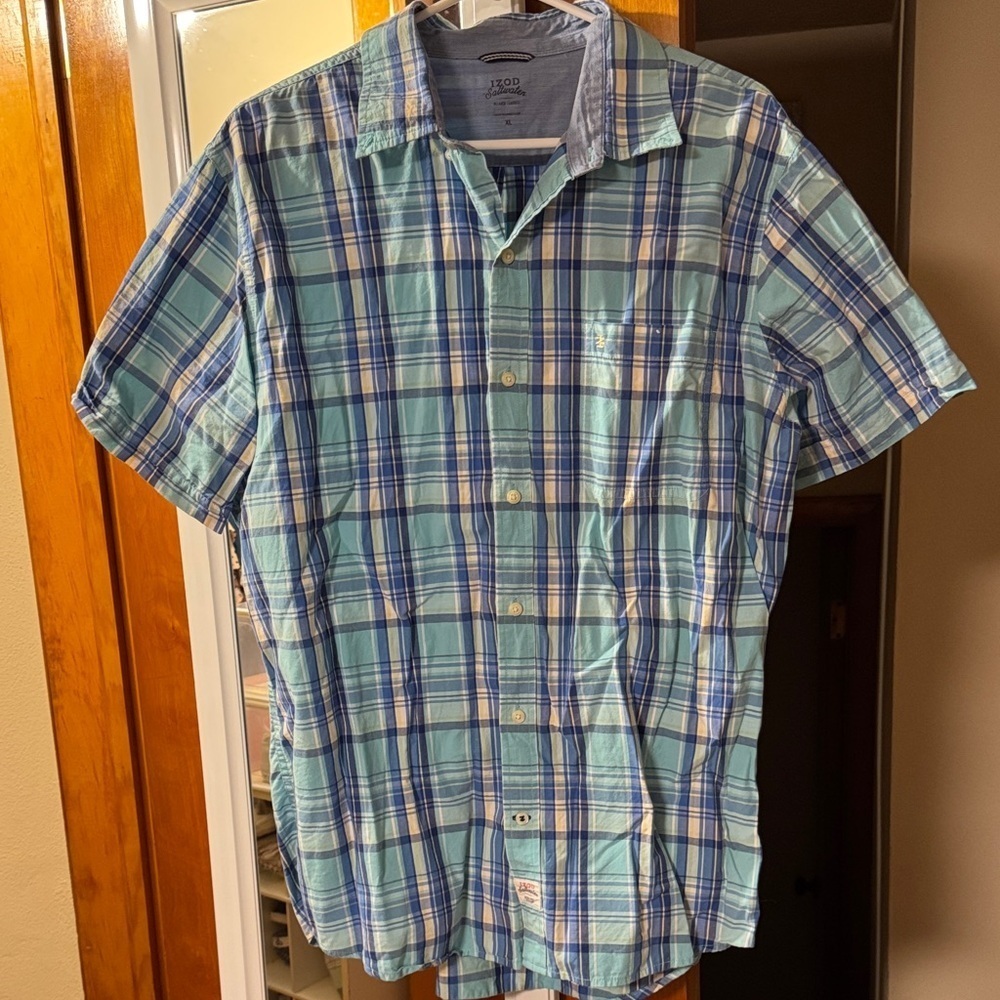Izod Men's Blue and Green Plaid Button-Down Shirt